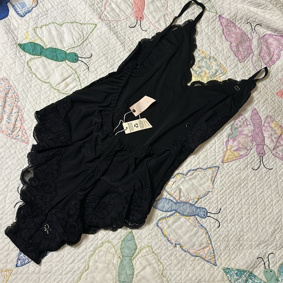 NWT Back Off Bodysuit In Noir - Picture 4 of 5